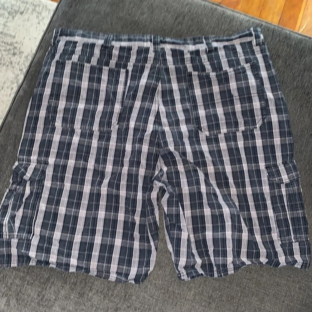 Wrangler Plaid Cargo Shorts size 44 - Picture 5 of 7
